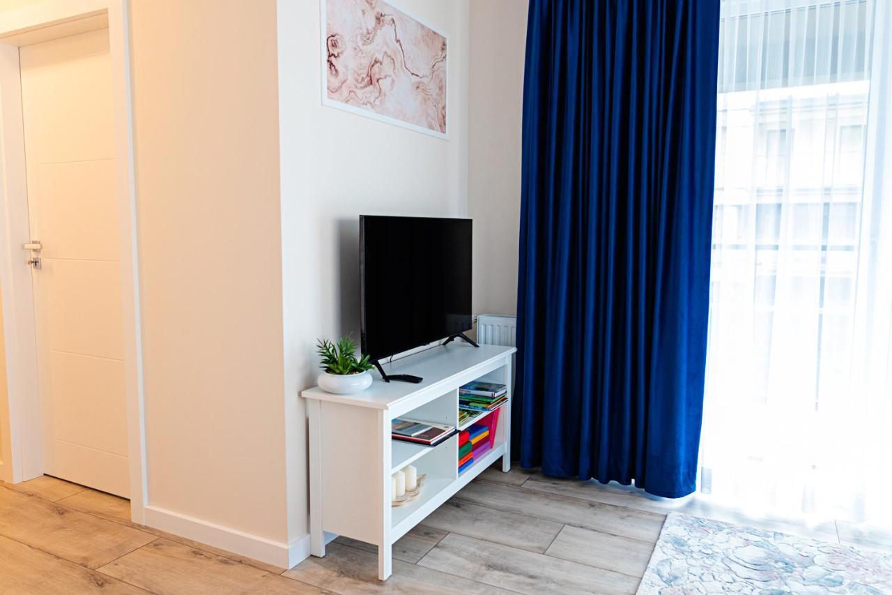 Apartament Bella Rosa Z Podziemnym Parkingiem เคียลเซ ภายนอก รูปภาพ