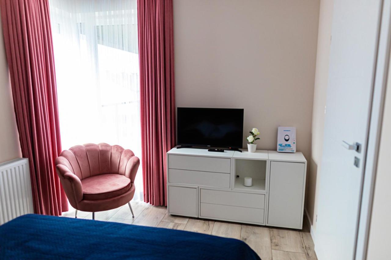 Apartament Bella Rosa Z Podziemnym Parkingiem เคียลเซ ภายนอก รูปภาพ