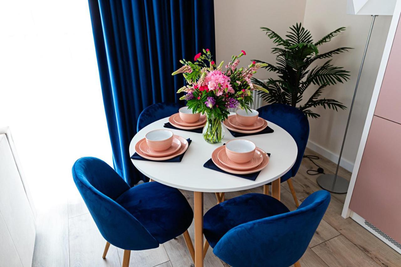 Apartament Bella Rosa Z Podziemnym Parkingiem เคียลเซ ภายนอก รูปภาพ