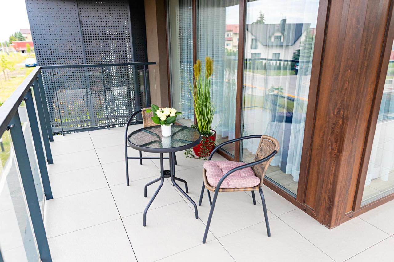 Apartament Bella Rosa Z Podziemnym Parkingiem เคียลเซ ภายนอก รูปภาพ